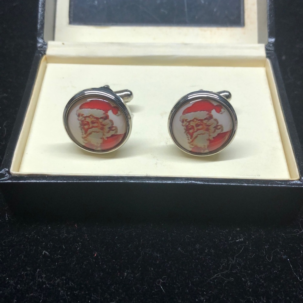Santa cufflinks!